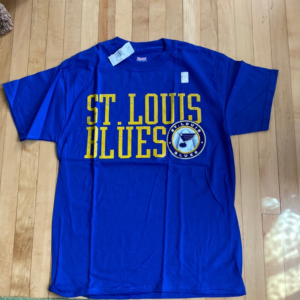 NWT St. Louis Blues T-shirt